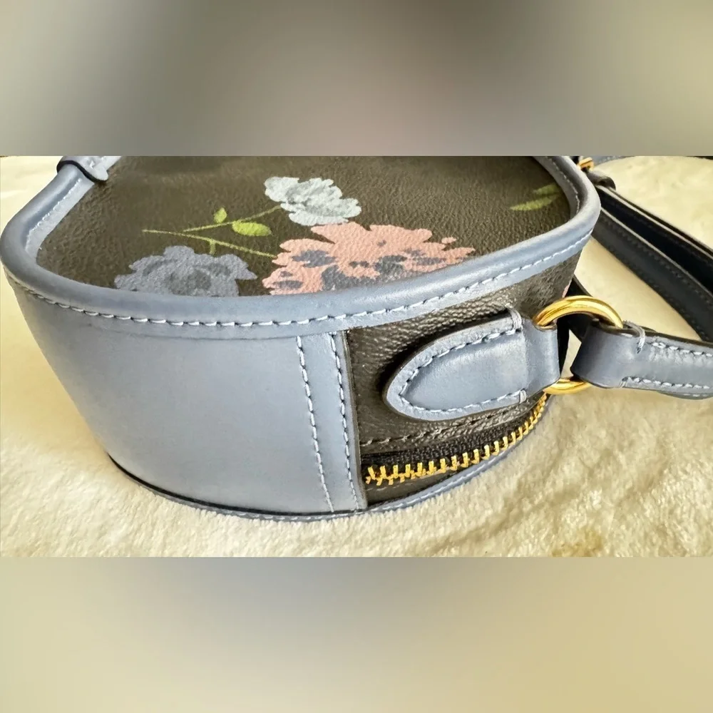 Coach navy signature
